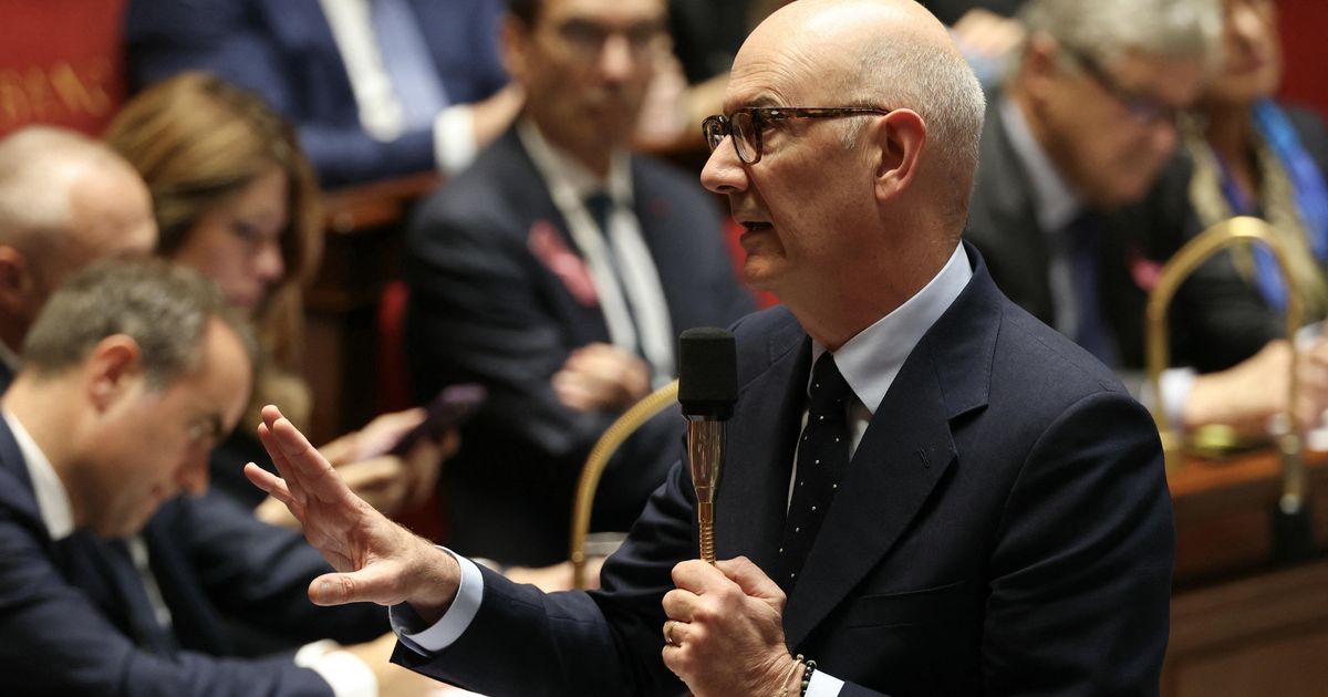 « Nous ne sommes pas dans un effet boule de neige », Roland Lescure tente de dédramatiser la situation de la dette